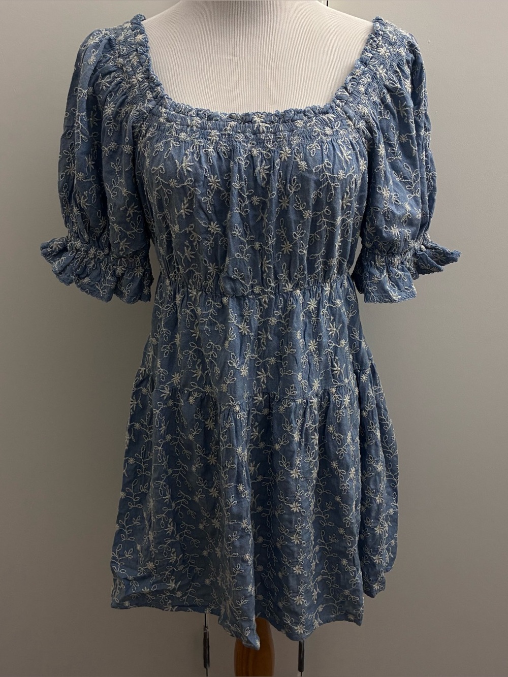 Old Navy Women Med Puff Sleeve Mini Dress‎ Embroidered Milkmaid Cottagecore